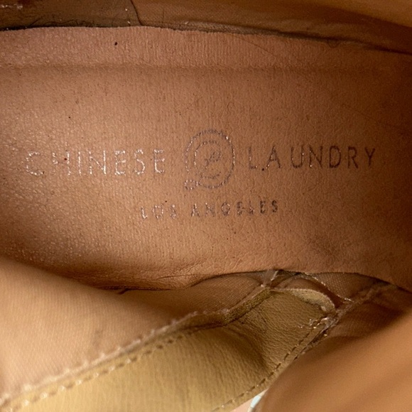 Chinese Laundry Cream Croc-Pattern Heeled Boots - Picture 2 of 3